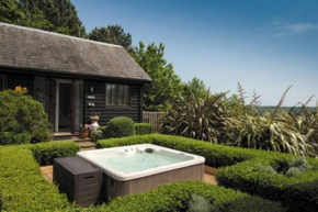 Blackthorn is a luxurious, rural retreat for two.